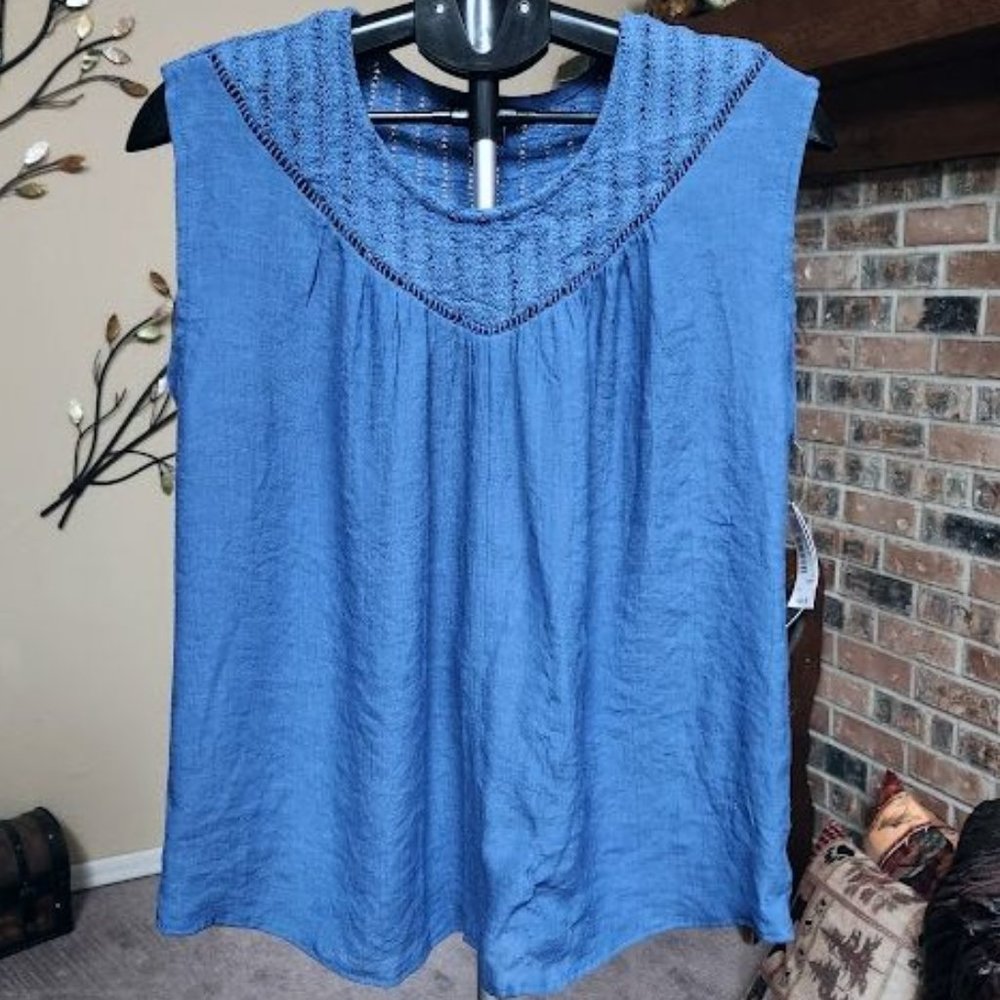 NWT Zac & Rachel sz medium blue shirt